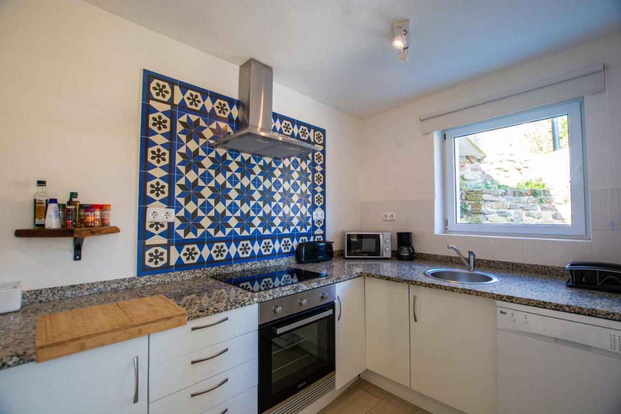 Casa Passarinho Holiday home *